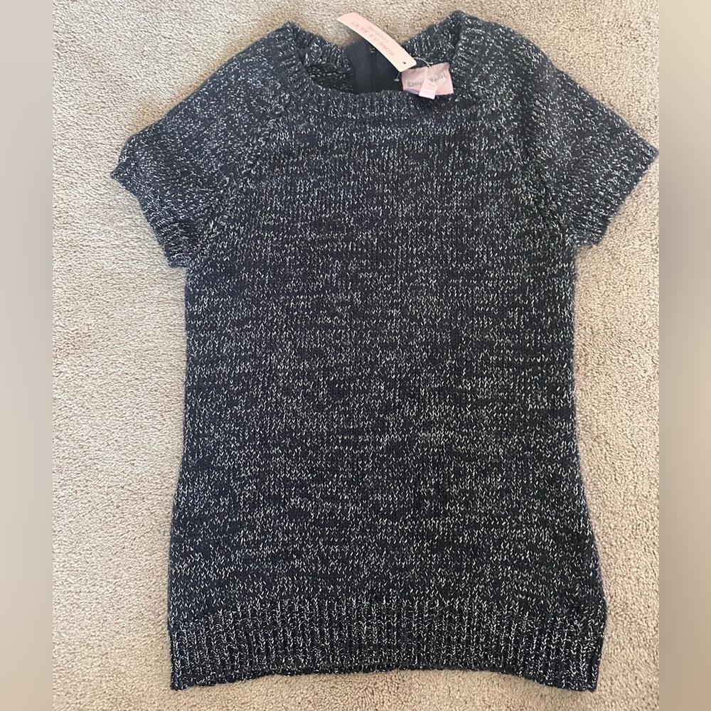 Romeo & Juliet Couture Metallic Knit Sweater Top - S